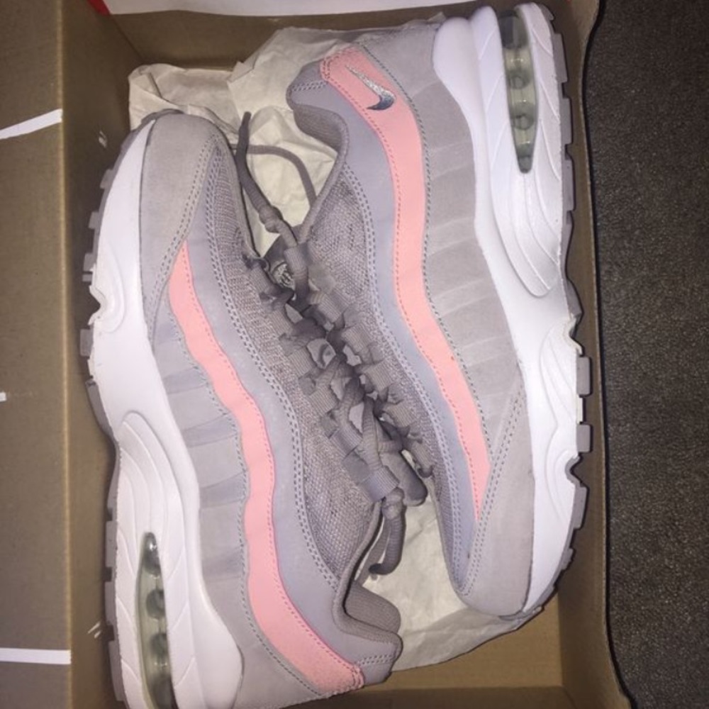 NIKE AIR MAX ‘95 - Picture 2 of 3